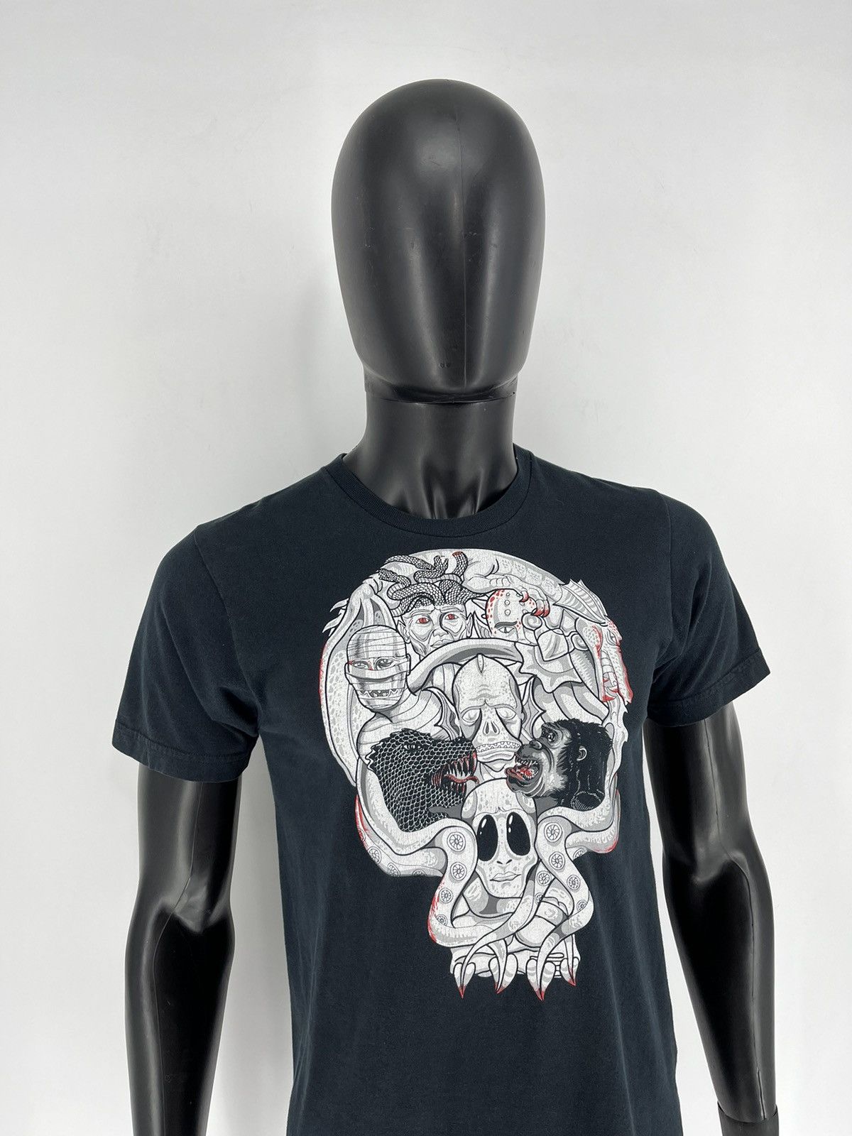 Band Tees Skulls Vintage Y2K Rock Metal Size S Black Humor Logo Size US S / EU 44-46 / 1 - 3 Thumbnail