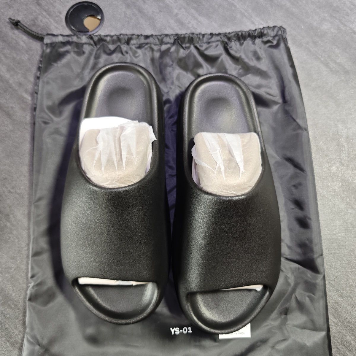 Yeezy YZY YS-01 Slides Black Size US 13 / EU 46 - 1 Thumbnail