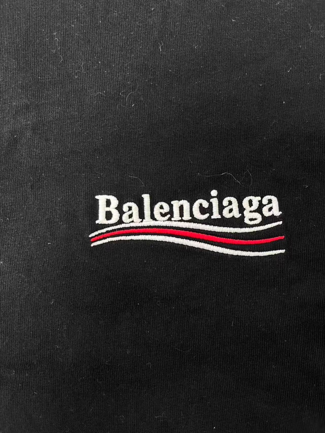Balenciaga Balenciaga embroidered print oversized short teemen's S mint Size US S / EU 44-46 / 1 - 3 Thumbnail