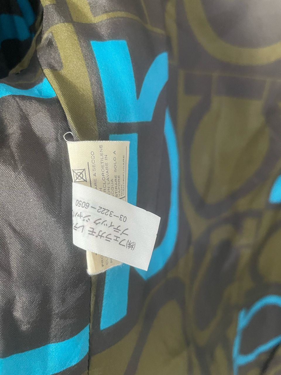 Designer × Salvatore Ferragamo × Vintage Vintage 1990s Salvatore Feragamo Quilted Jacket Size US S / EU 44-46 / 1 - 9 Thumbnail