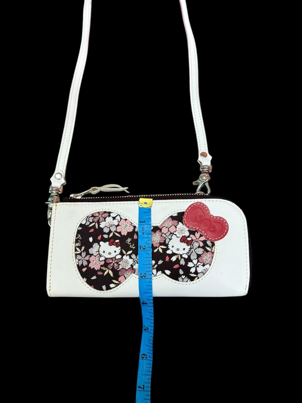 Cartoon Network HELLO KITTY WHITE LEATHER SHOULDER WALLET BAG Size ONE SIZE - 8 Thumbnail