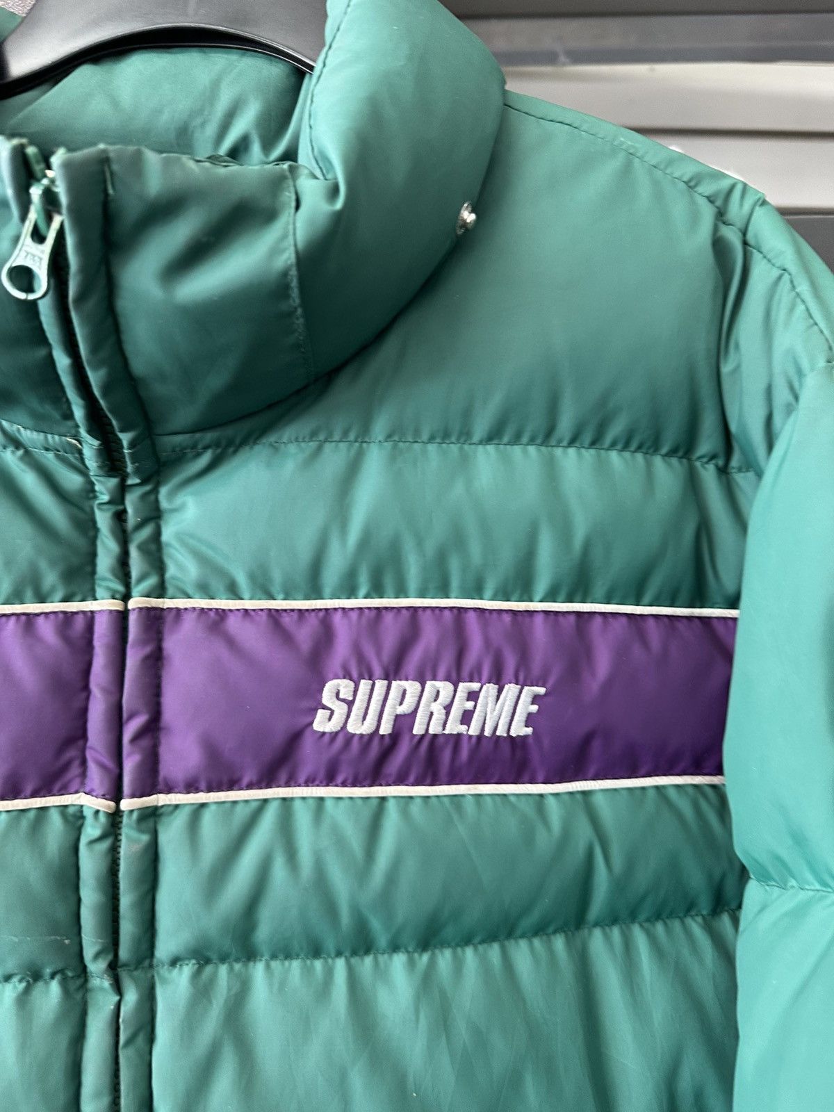 Supreme Supreme Stripe Panel Down Jacket GREEN PURPLE XL Size US XL / EU 56 / 4 - 2 Thumbnail