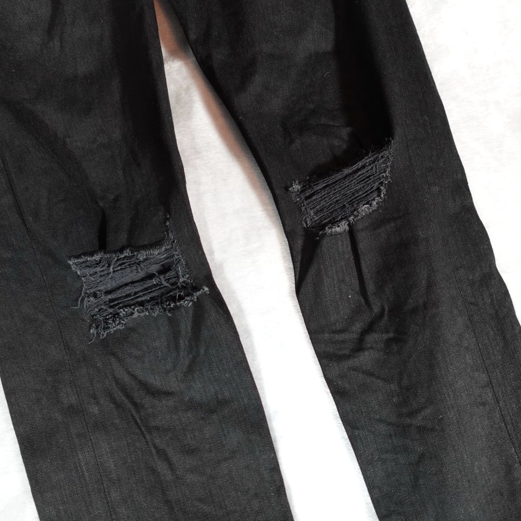 Rag & Bone rag & bone Jeans Mens 31x30 Extra-Slim Distressed Black USA Button Fly Denim 5-Pocket Skin y Size US 31 - 4 Thumbnail