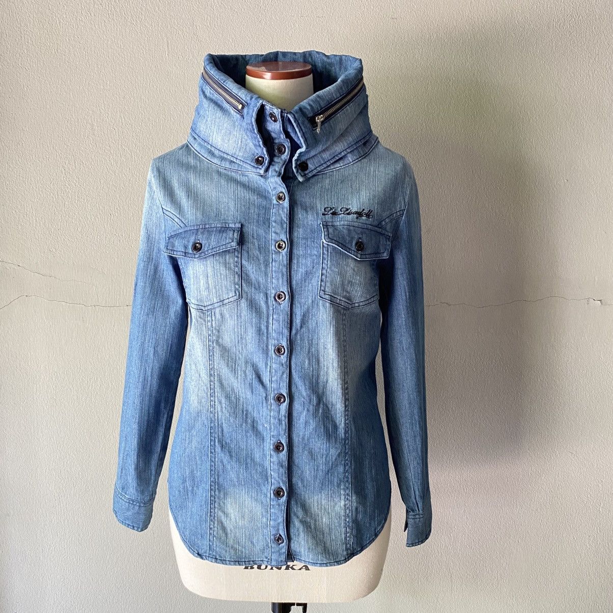 LIZ LISA LIZ LISA döll Light Blue Denim High-Collar Shirt Size M / US 6-8 / IT 42-44 - 12 Thumbnail