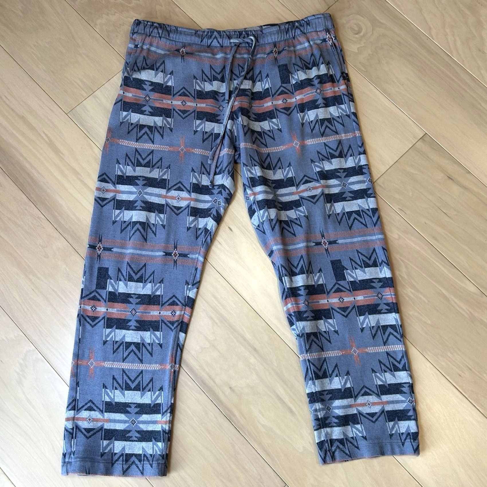 Faherty Faherty Pants Drawstring Men’s L Blue Geometric Southwestern High Rise Tapered Jogger Casual, Travel Knit Flannel Cotton Front Pockets VINTAGE? Size 36" / US 14 / IT 50 - 2 Thumbnail