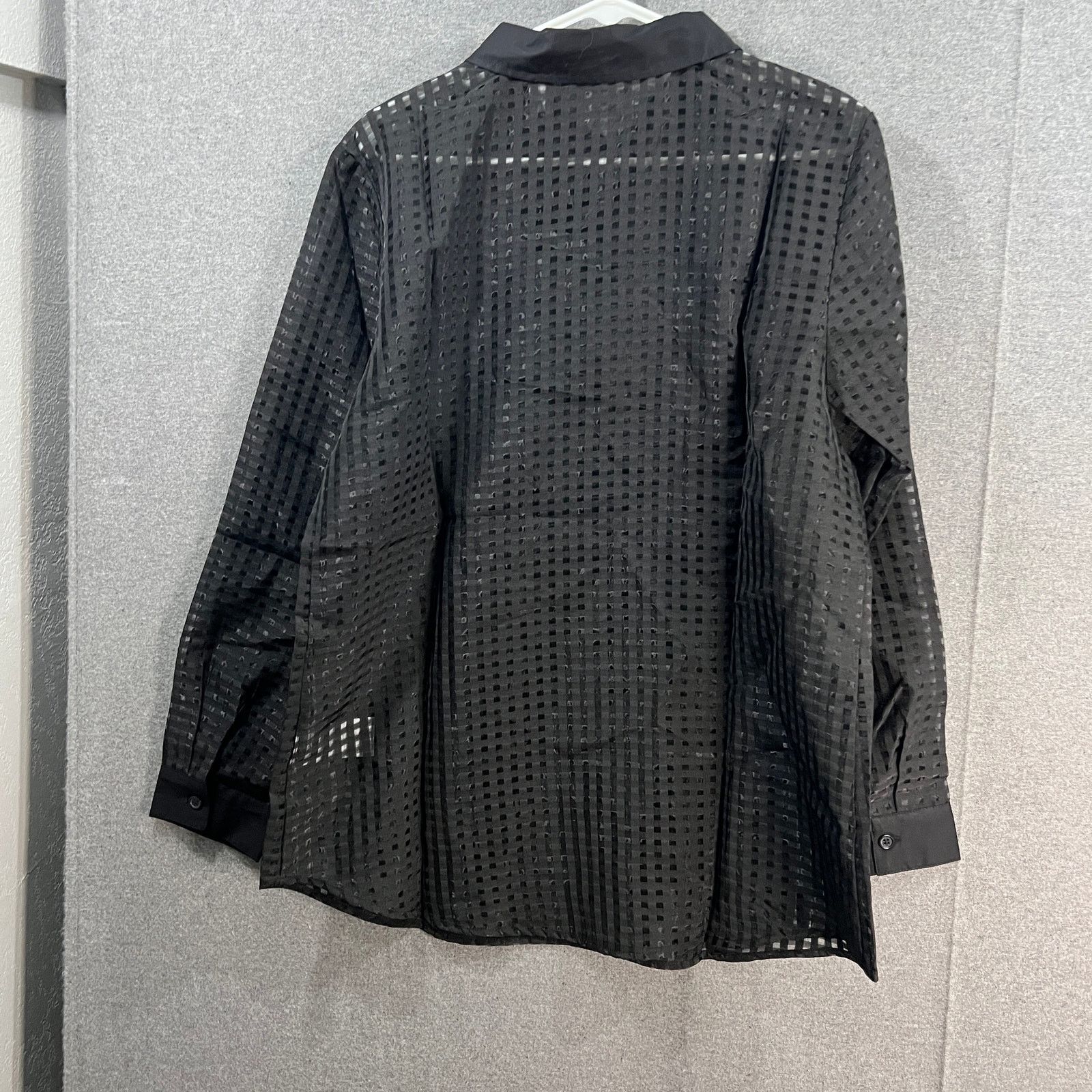 Other Girl With Curves Tonal Gingham Button-Front Shirt True Size M / US 6-8 / IT 42-44 - 2 Thumbnail
