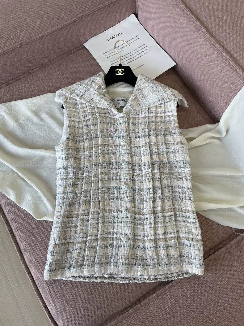 Chanel Chanel Early spring letter signature logo woven vest Size XS / US 0-2 / IT 36-38 - 1 Thumbnail