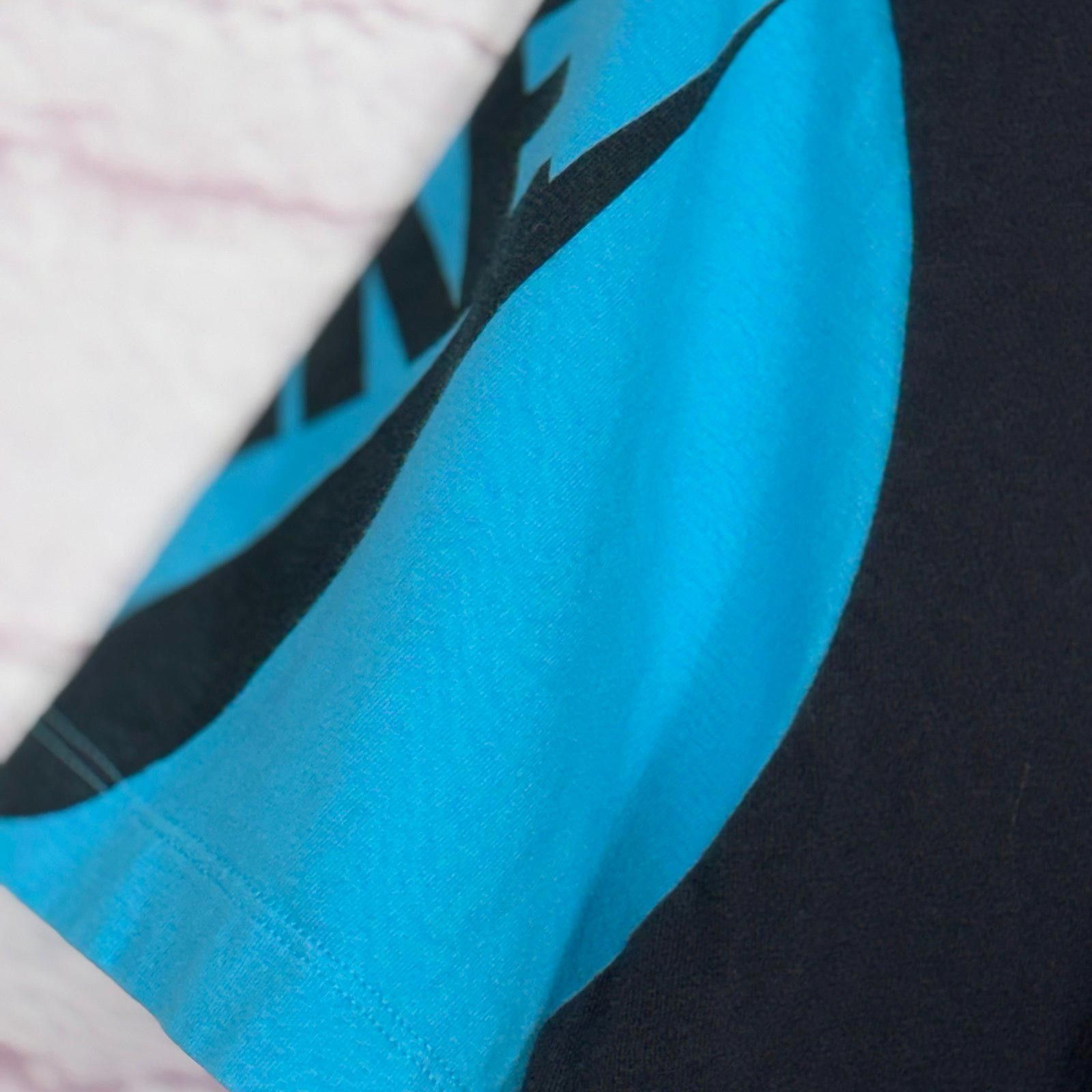 Nike The Nike Tee Colorblock Medium T-Shirt with Logo Size US M / EU 48-50 / 2 - 6 Thumbnail
