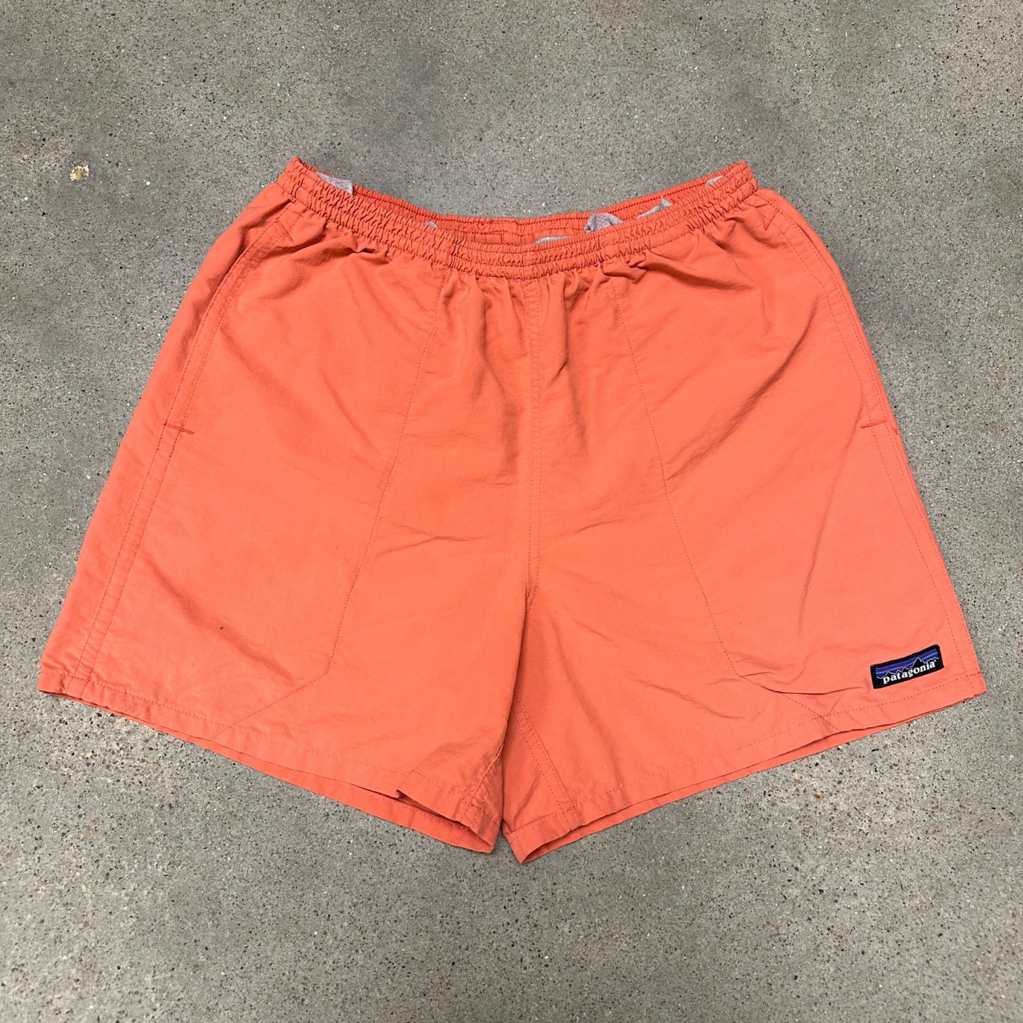 Patagonia × Vintage Vintage Patagonia Peach Nylon Shorts Size US 30 / EU 46 - 1 Thumbnail