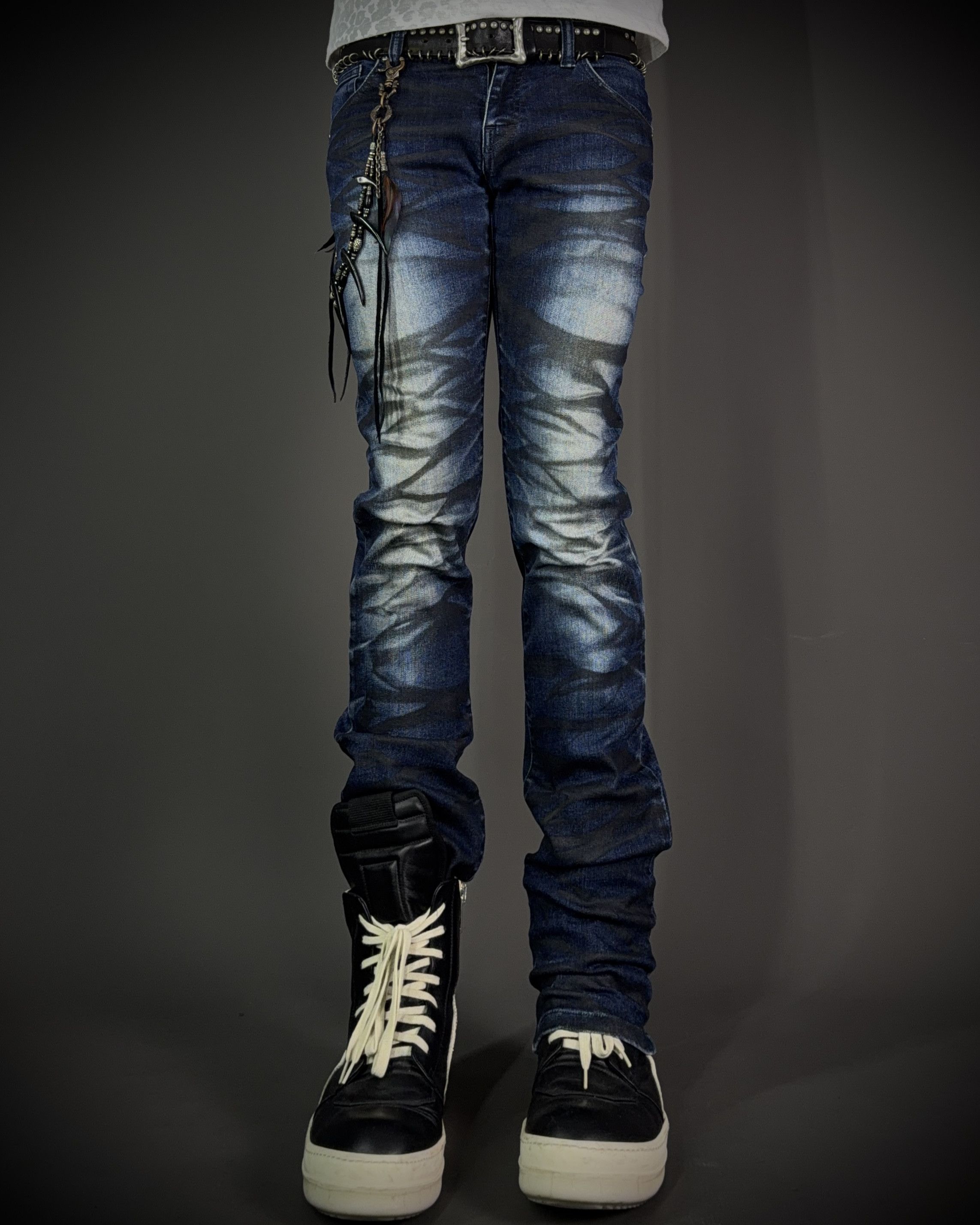 Tornado Mart Tornado Mart Black Whiskered Faded Skinny Denim Size US 31 - 1 Thumbnail