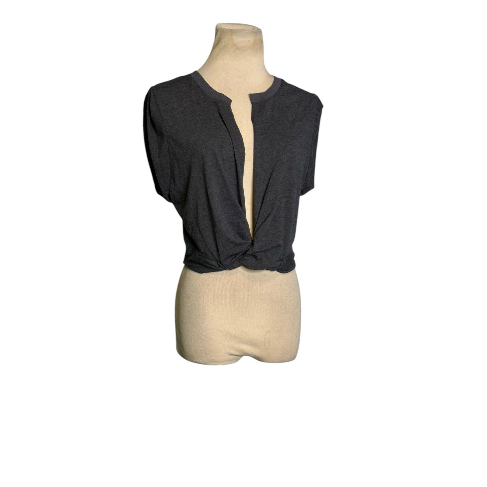 Free People Free Prople movement gray cap sleeves twist front top size M Size M / US 6-8 / IT 42-44 - 11 Thumbnail
