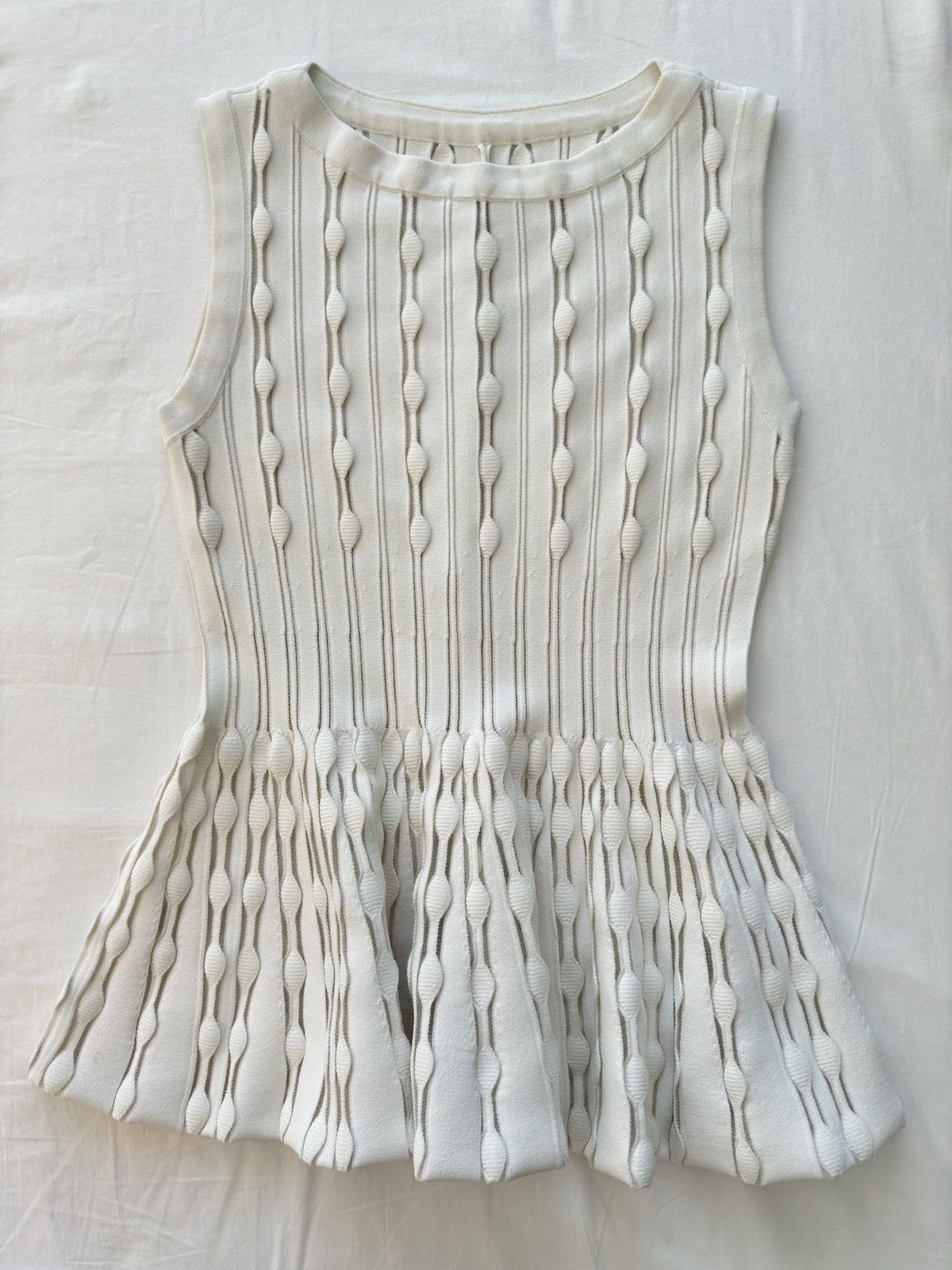 Alaia Alaïa white knitted sleeveless stretch top | FR36 Size XS / US 0-2 / IT 36-38 - 1 Thumbnail