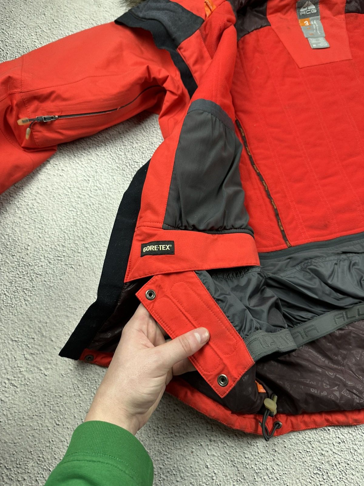 Nike ACG Vintage Nike ACG Jacket Gore-Tex Rain Coat Fur Fuzzy Outdoor Size US M / EU 48-50 / 2 - 16 Thumbnail