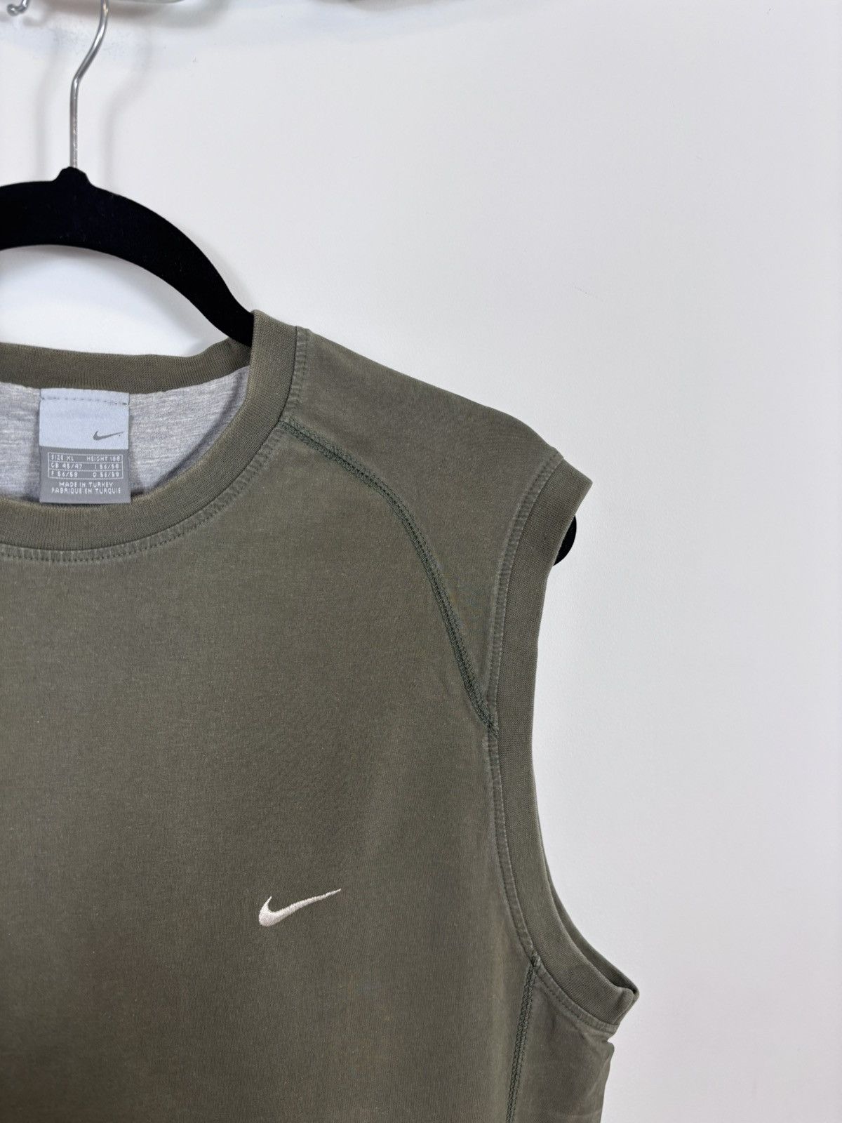Nike Vintage Nike Y2K Khaki Green Swoosh Sleeveless Tank Top Tee Size US XL / EU 56 / 4 - 5 Thumbnail