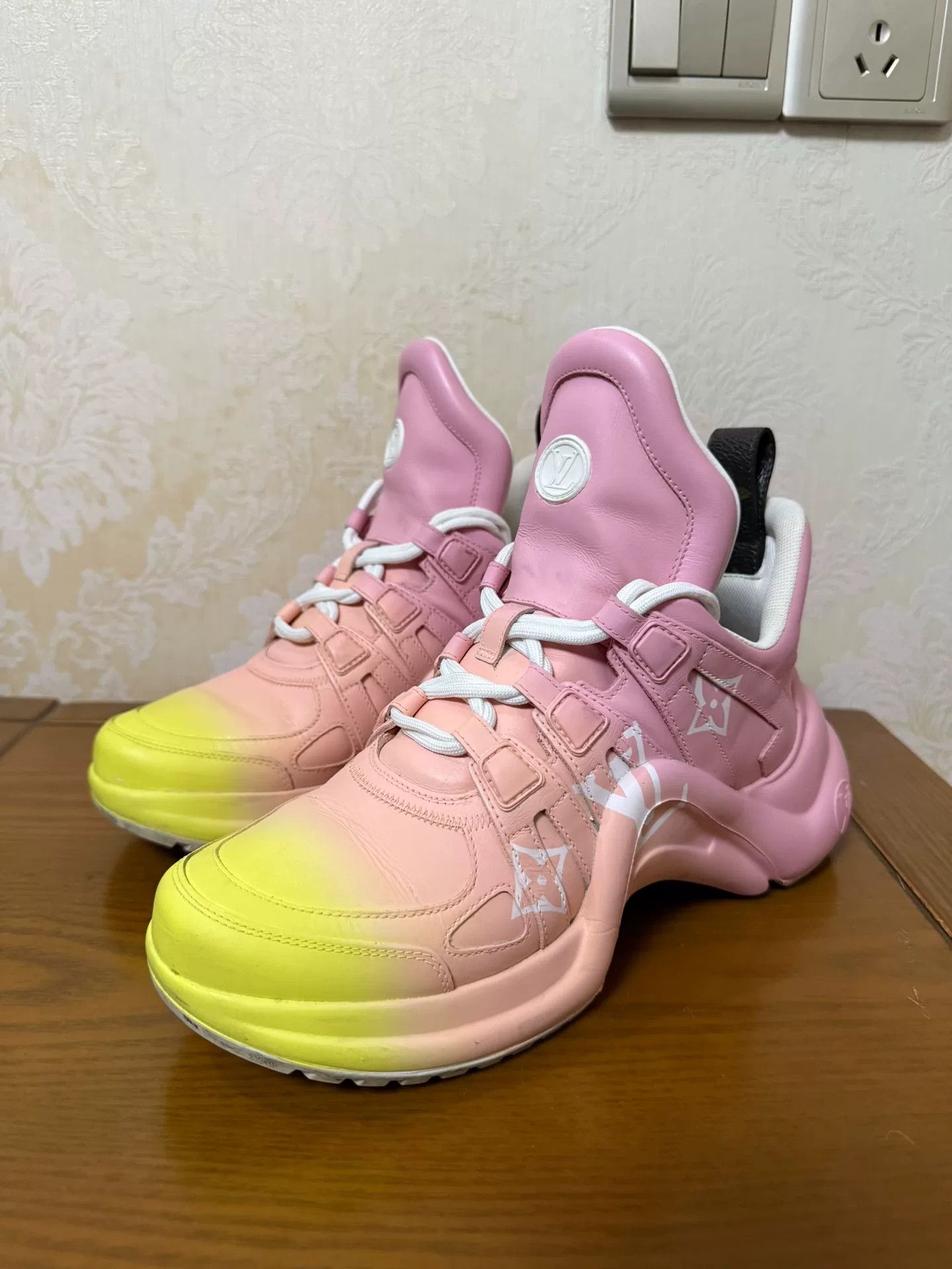 Louis Vuitton Louis Vuitton Tie-Dye Gradient Multi Lowtop Sneakers Women Size US 7.5 / IT 37.5 - 1 Thumbnail
