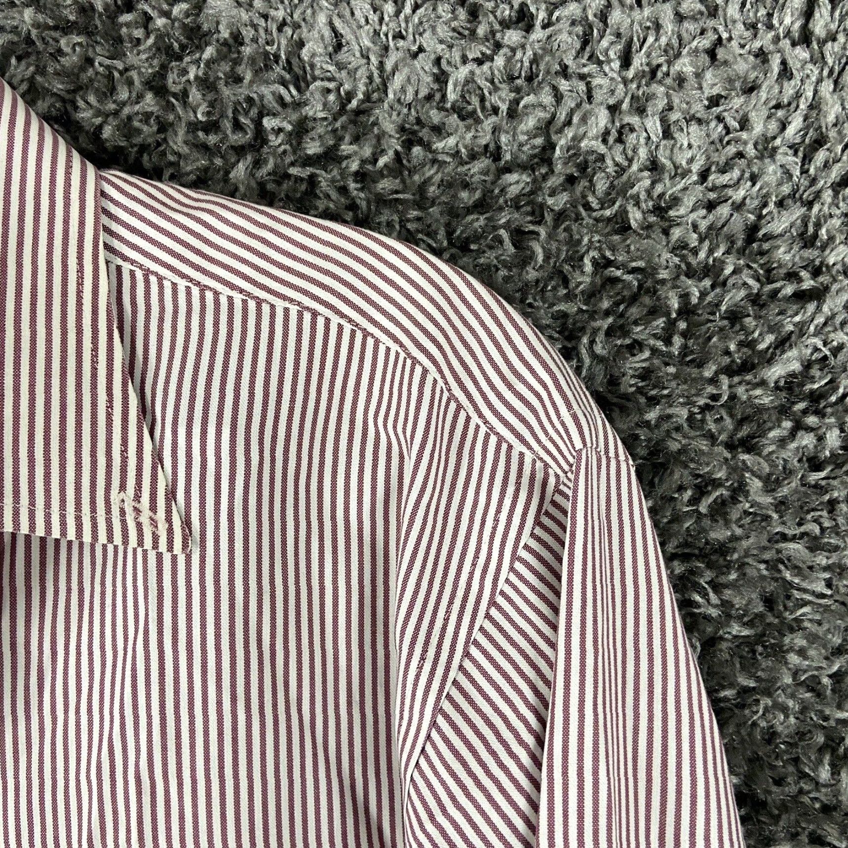 Van Heusen VINTAGE Van Heusen Button-Up Shirt Men Long Sleeve Red Striped 15 32/33 Adult Mens Size US M / EU 48-50 / 2 - 6 Thumbnail