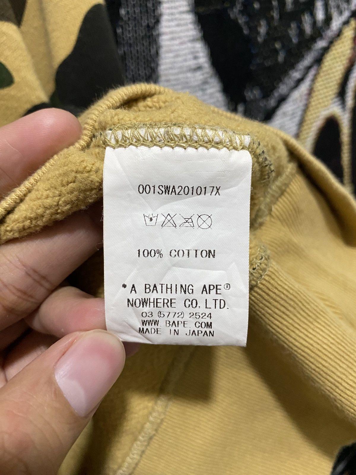 Bape 1st Camo Crewneck Size US M / EU 48-50 / 2 - 8 Thumbnail
