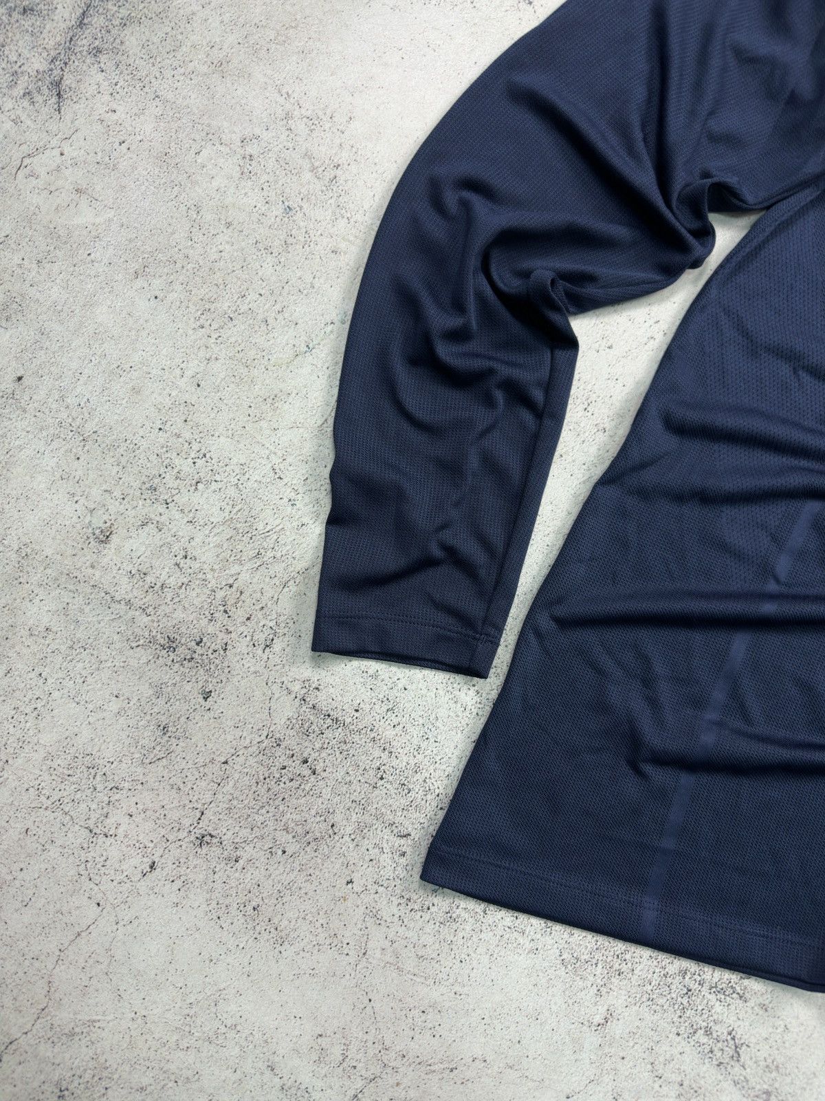 Castore Castore Aertek Blue Long sleeve Training T Shirt Size L Size US L / EU 52-54 / 3 - 3 Thumbnail
