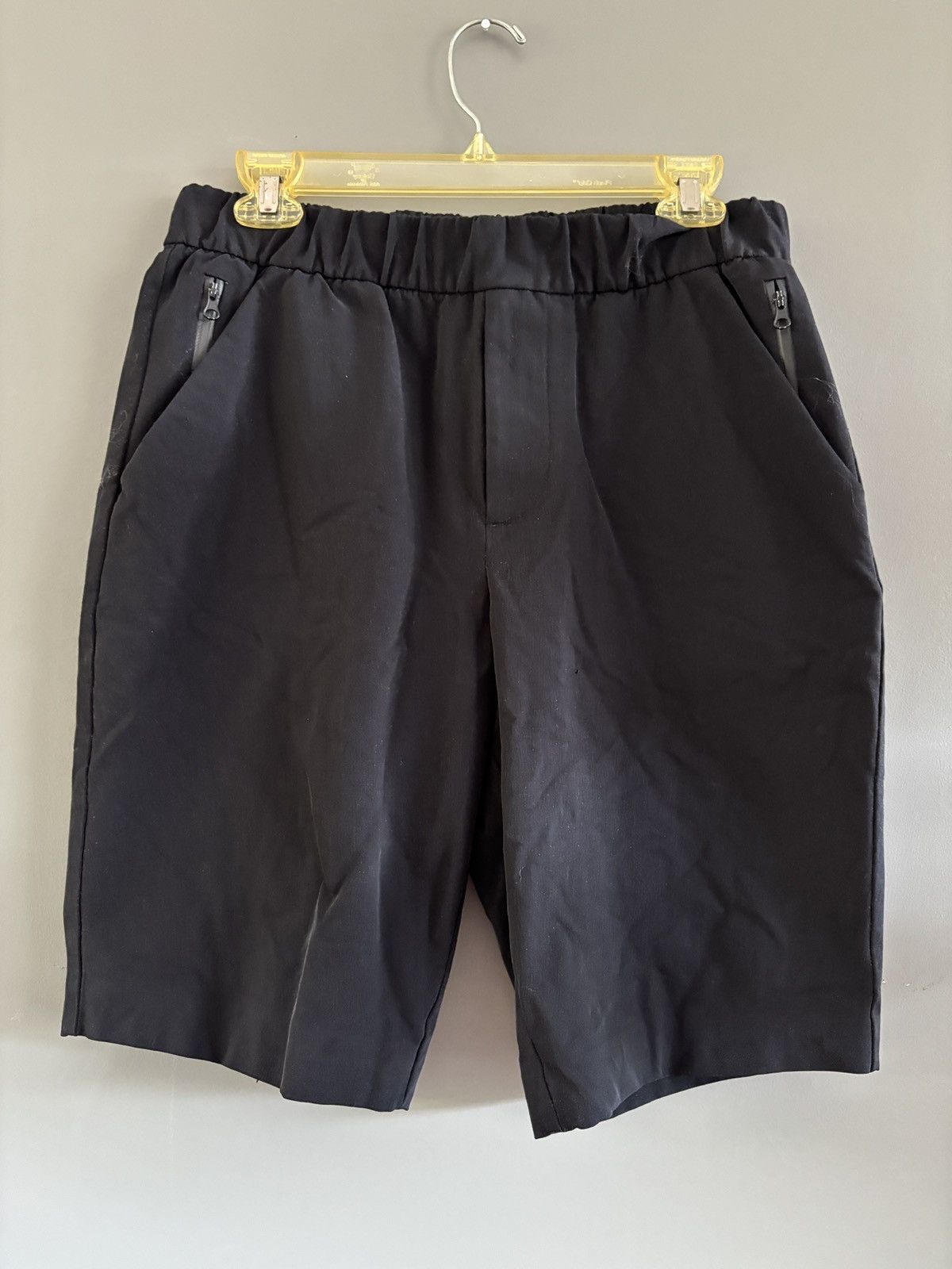 Theory Theory Black Curtis Shorts Small Minimalist Athleisure Size US 31 - 1 Thumbnail