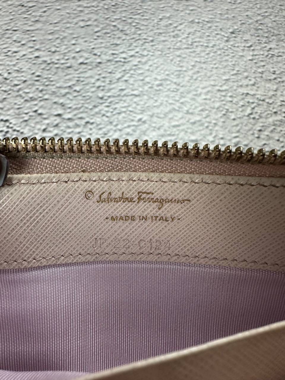 Salvatore Ferragamo Vintage Salvatore Ferragamo Leather Beige Wallet Old Money Size ONE SIZE - 19 Thumbnail
