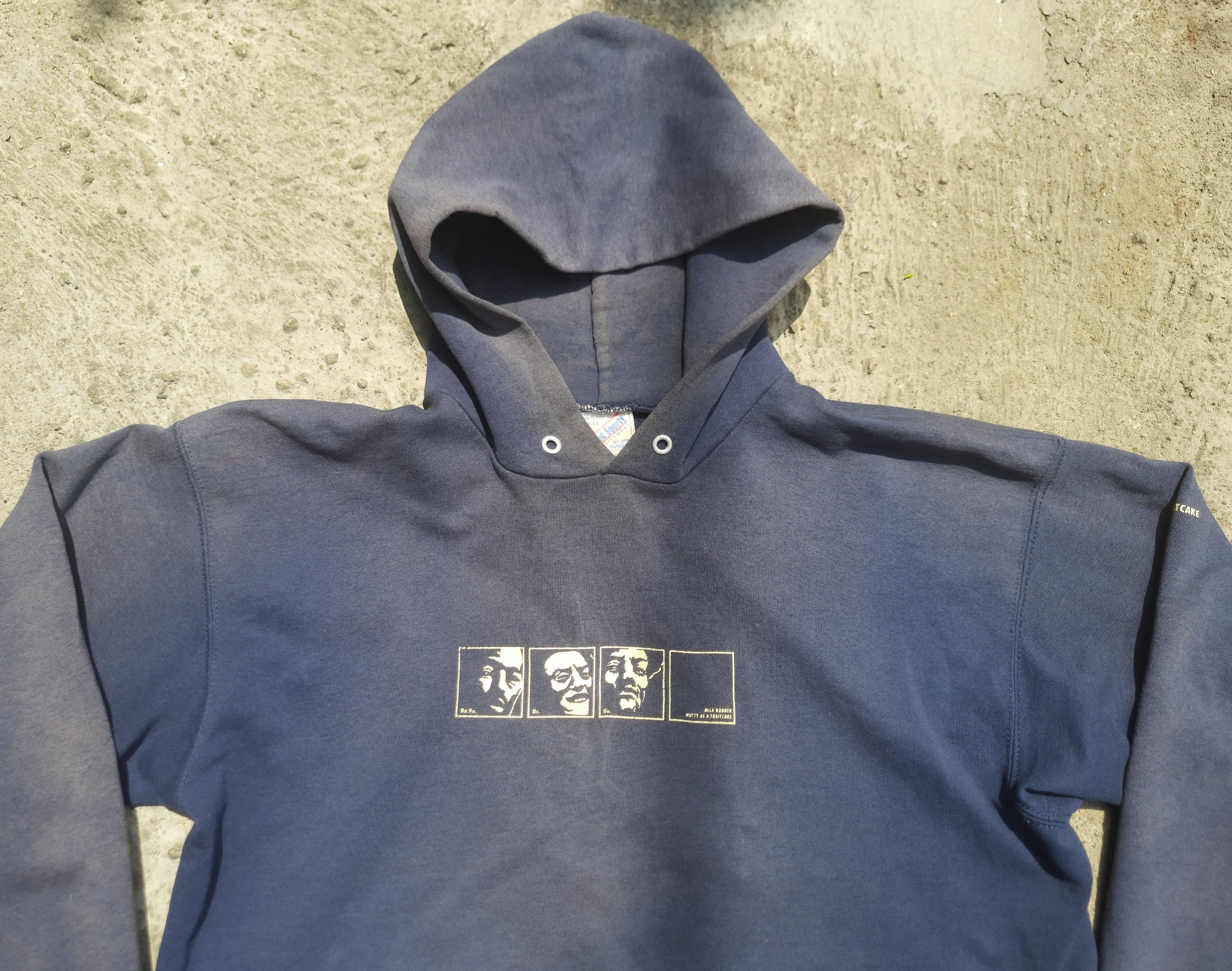 Vintage Vintage Milk Robber Nutty As A Fruit Cake Hoodie Faded Size US L / EU 52-54 / 3 - 3 Thumbnail
