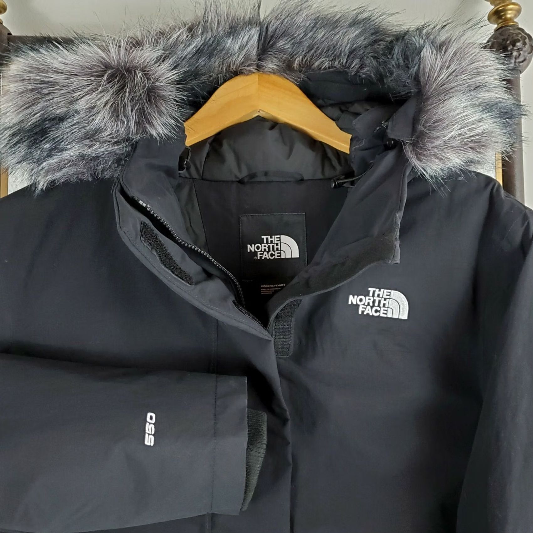 The North Face VINTAGE The North Face Arctic Parka Womens XL Black 550 Down Waterproof Windproof Hyvent 550 Down Filled Parka Snow Winter Size XL / US 12-14 / IT 48-50 - 2 Thumbnail