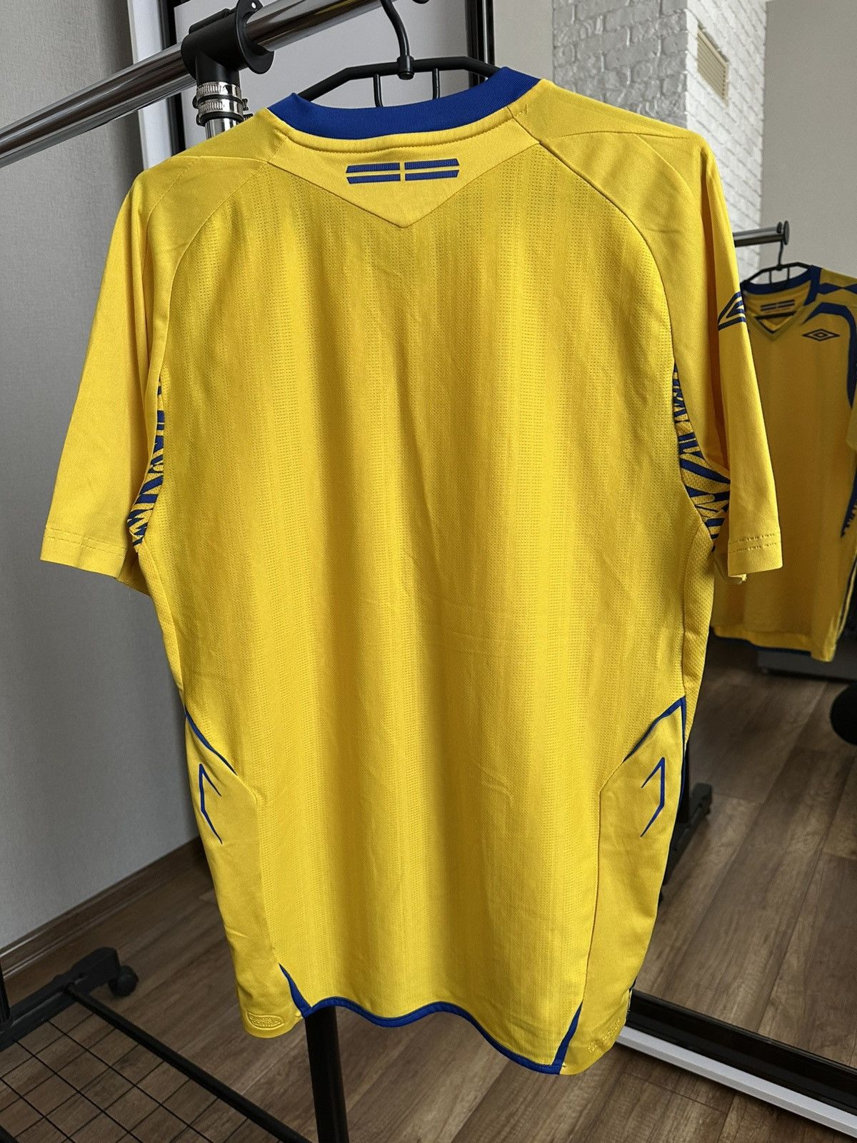 Umbro 2007/2008 Umbro Sweden Vintage Soccer Jersey T-Shirt Size US S / EU 44-46 / 1 - 4 Thumbnail