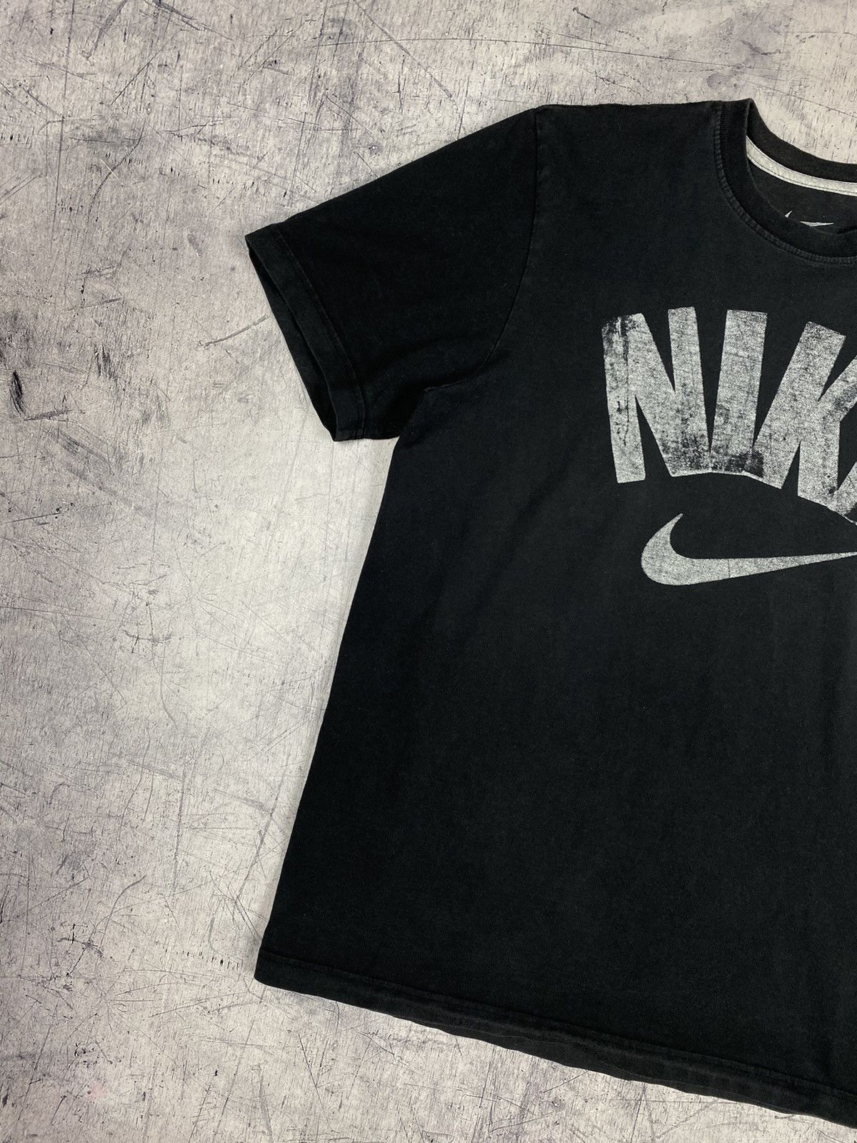 Nike Vintage 00s Nike Big Logo Y2K Drill Hype T Shirt Tee Size US L / EU 52-54 / 3 - 4 Thumbnail