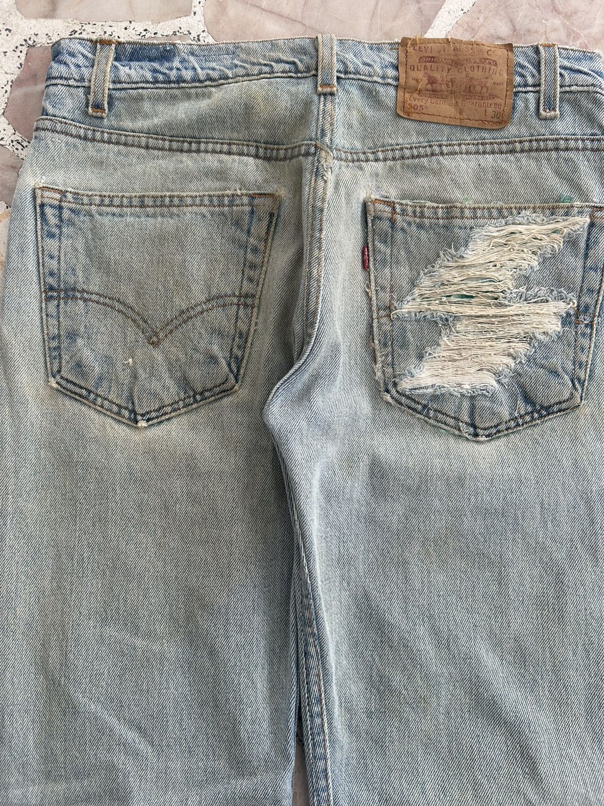 Levi's Levis 505 Vintage Ripped Jeans Size US 31 - 9 Thumbnail