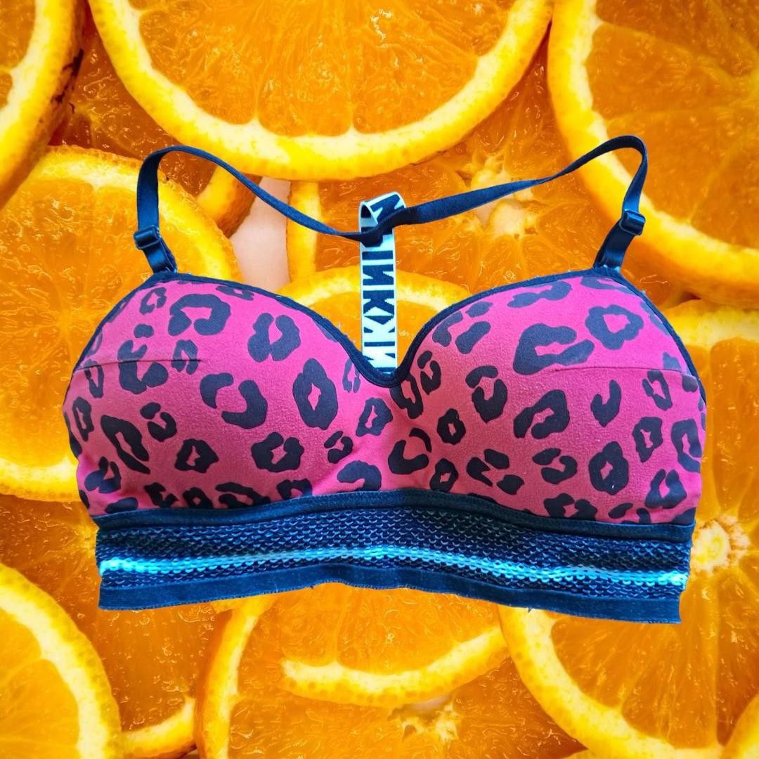 Victoria's Secret Victoria's Secret Red with Black Cool and Comfy Large Sports Size ONE SIZE - 1 Thumbnail
