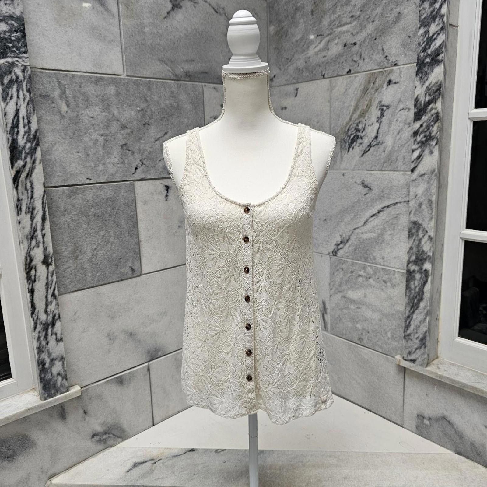 Volcom Volcom Women's Cream Lace Button Front Top Size XS / US 0-2 / IT 36-38 - 1 Thumbnail