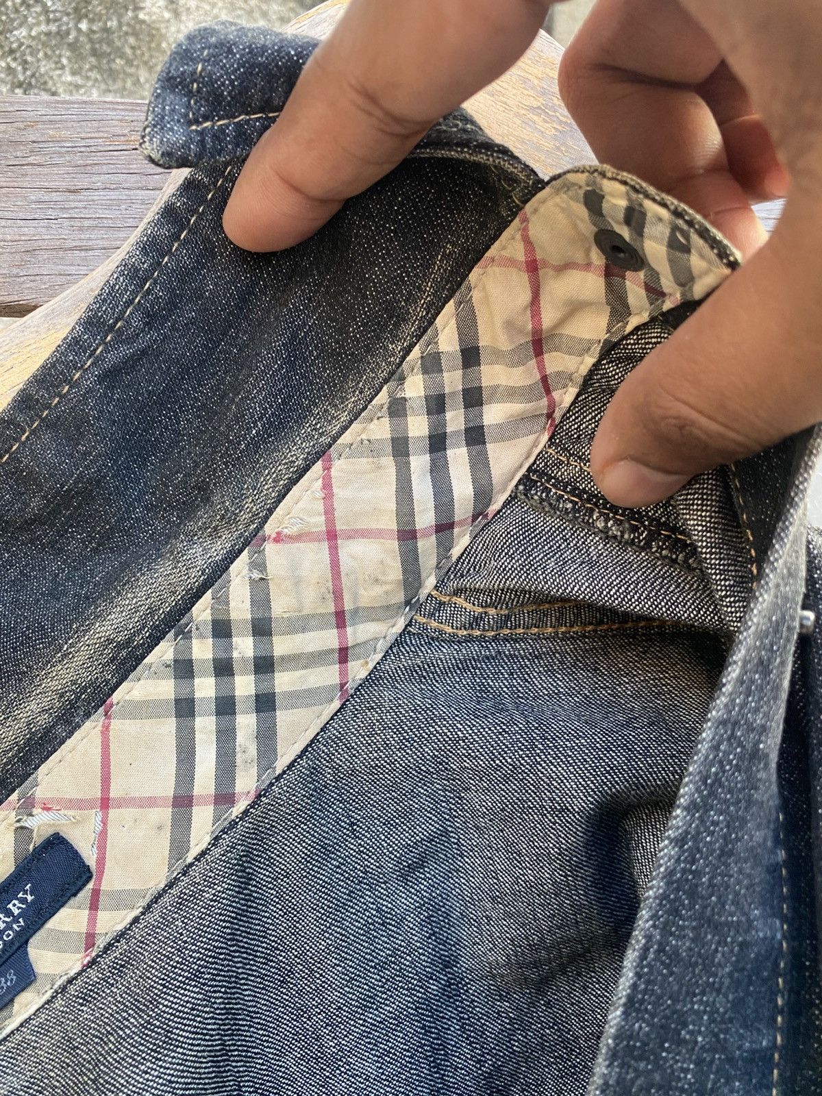 Burberry Vintage Burberry Denim Shirt Button Ups Size M / US 6-8 / IT 42-44 - 10 Thumbnail
