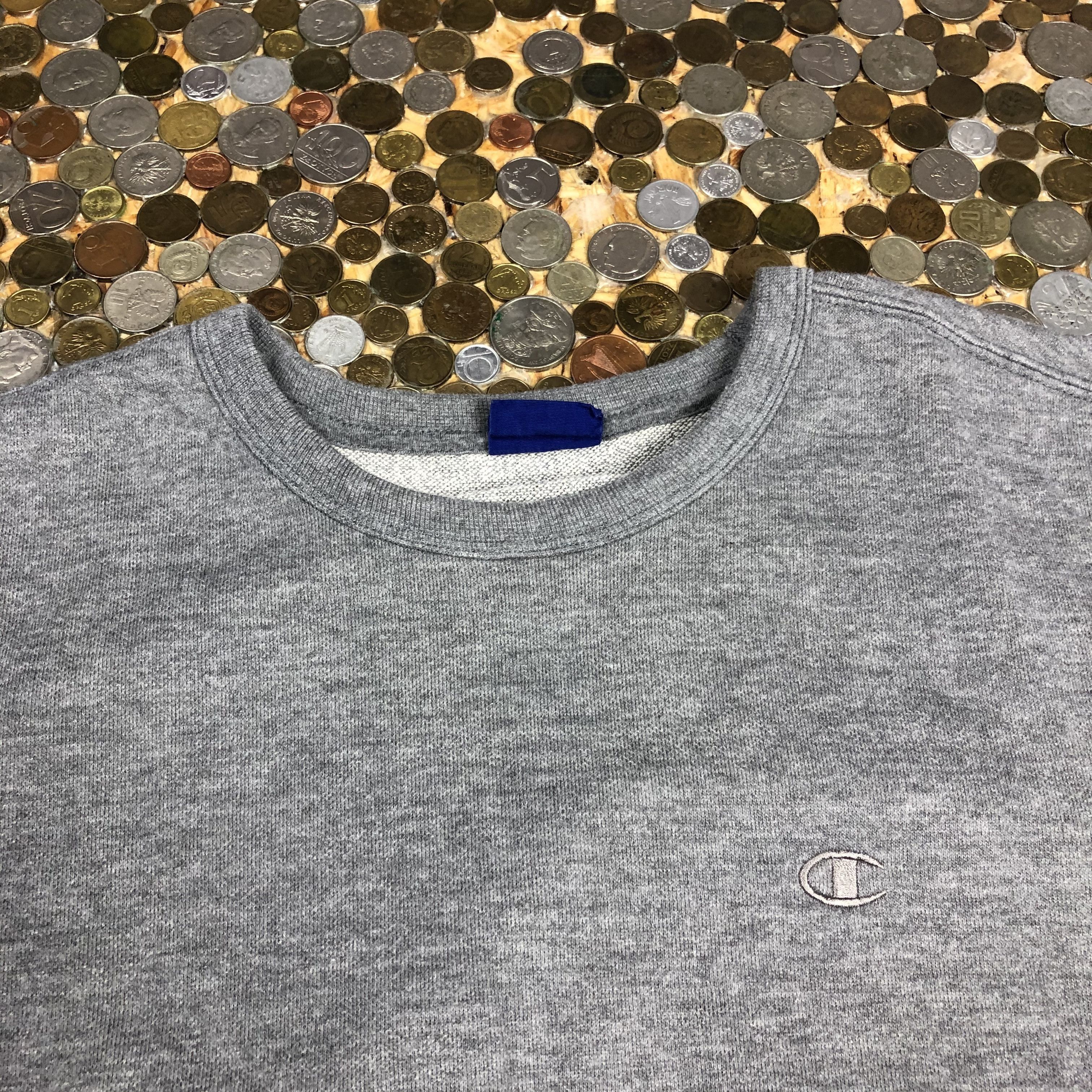 Champion Champion Vintage crewneck 90's Size US S / EU 44-46 / 1 - 2 Thumbnail