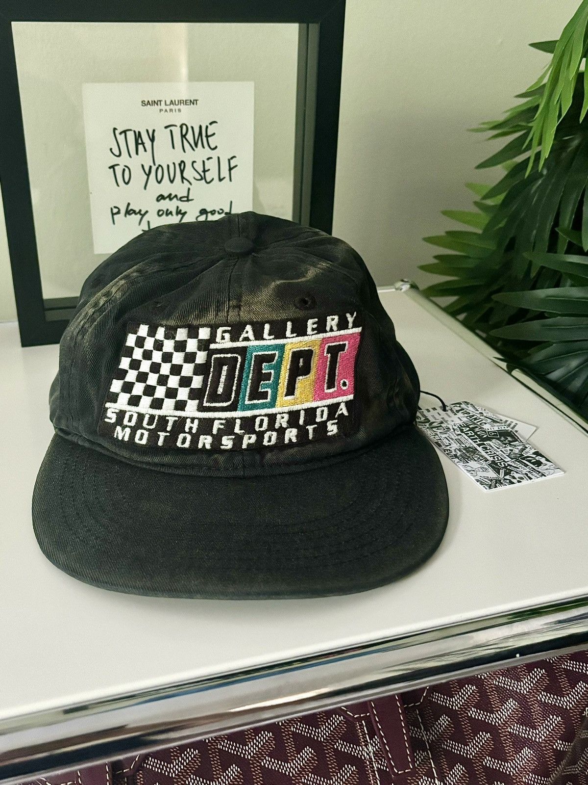 image of Gallery Dept 2024 Miami F1 Hat Sun Faded in Black, Men's