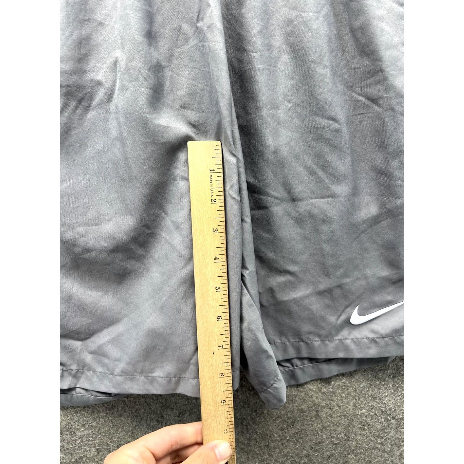 Nike Nike Dri-FIT Shorts Mens Small Gray Athletic Running 7 Inseam 830821-036 Size US 29 - 5 Thumbnail