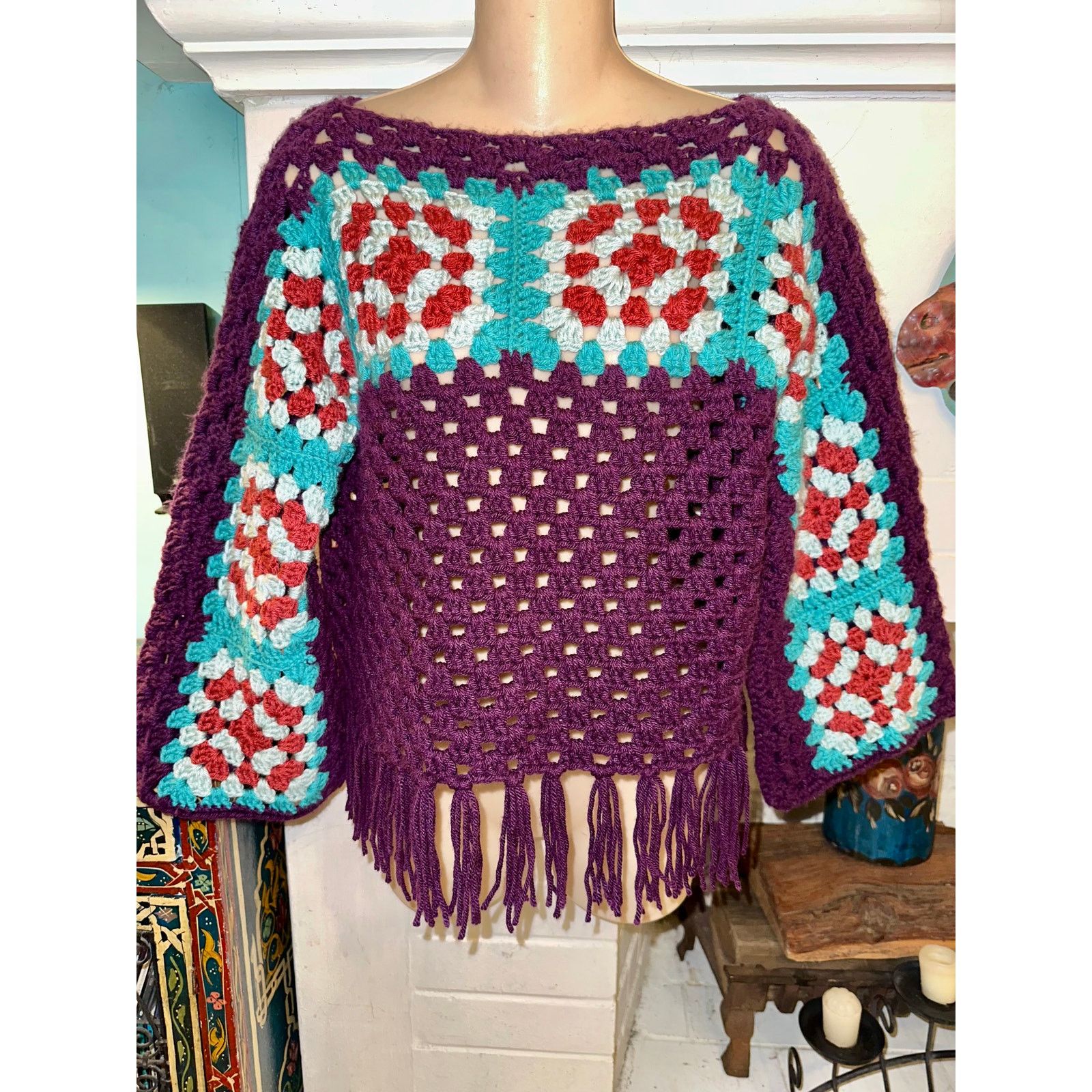 Vintage VINTAGE FRINGED GRANNY SQUARE BOHO PURPLE CROCHET SWEATER Size S / US 4 / IT 40 - 1 Thumbnail
