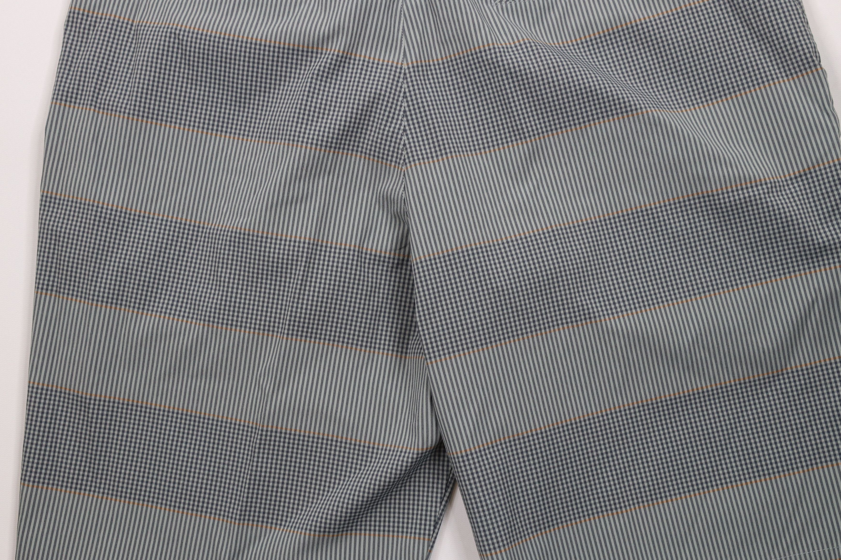 Puma × Vintage Puma Golf Cell Plaid Flat Front Tech Golf Chino Shorts Size US 38 / EU 54 - 14 Thumbnail