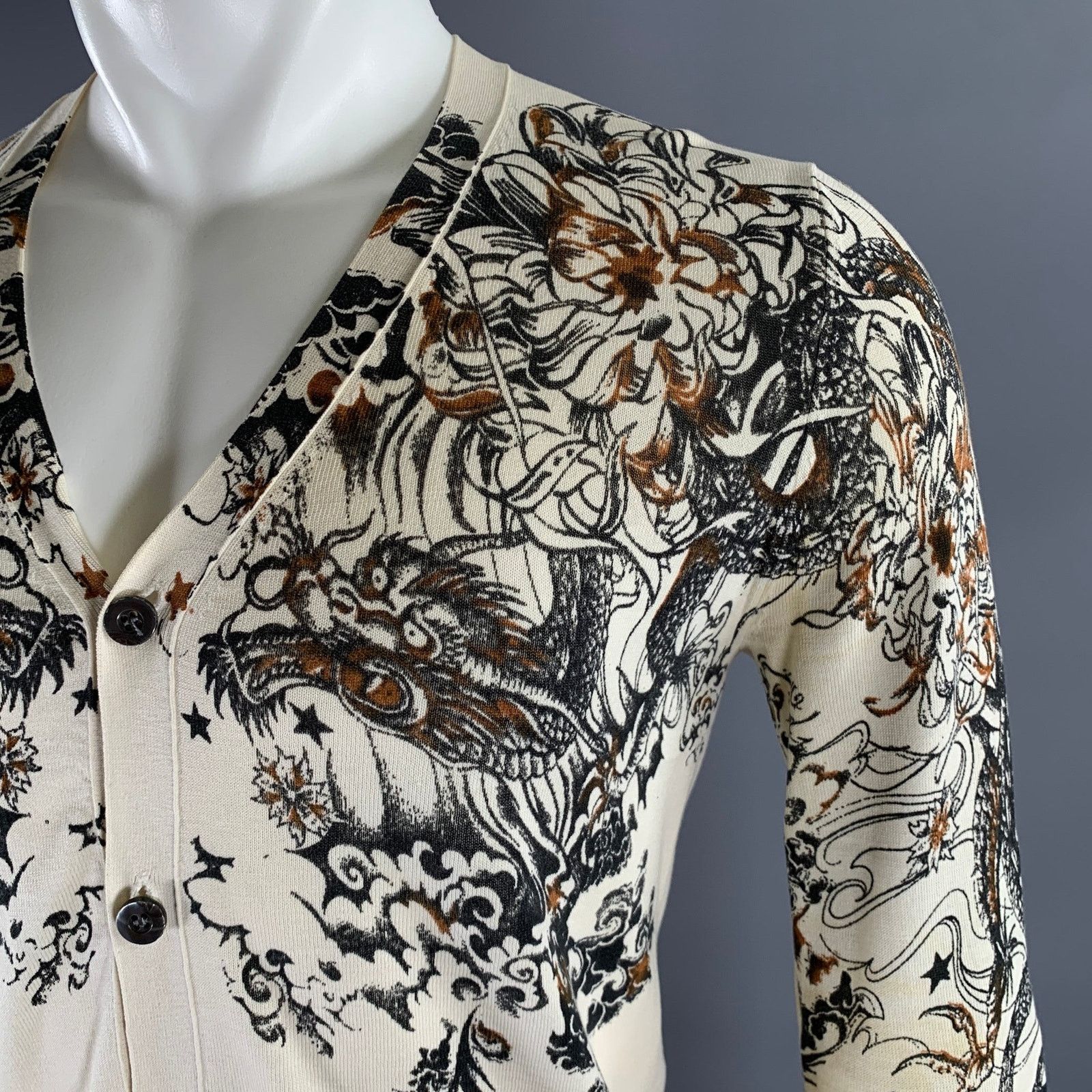 John Richmond JOHN RICHMOND S Cream Tan Dragon Print Cotton Silk Cardigan Size US S / EU 44-46 / 1 - 2 Thumbnail