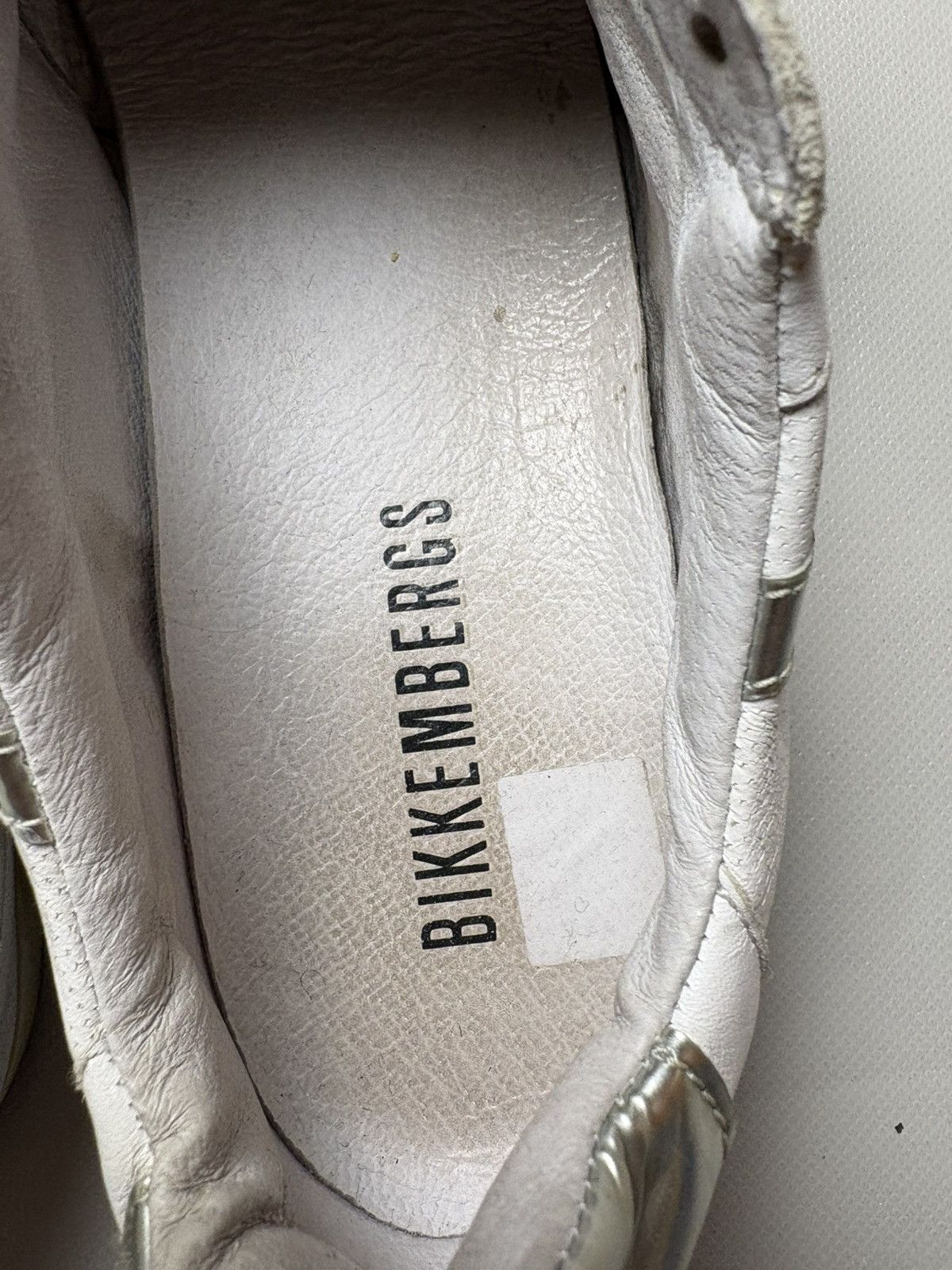 Dirk Bikkembergs Dirk Bikkembergs Soccer Sneakers Low Top Shoes Size US 9 / IT 39 - 12 Thumbnail
