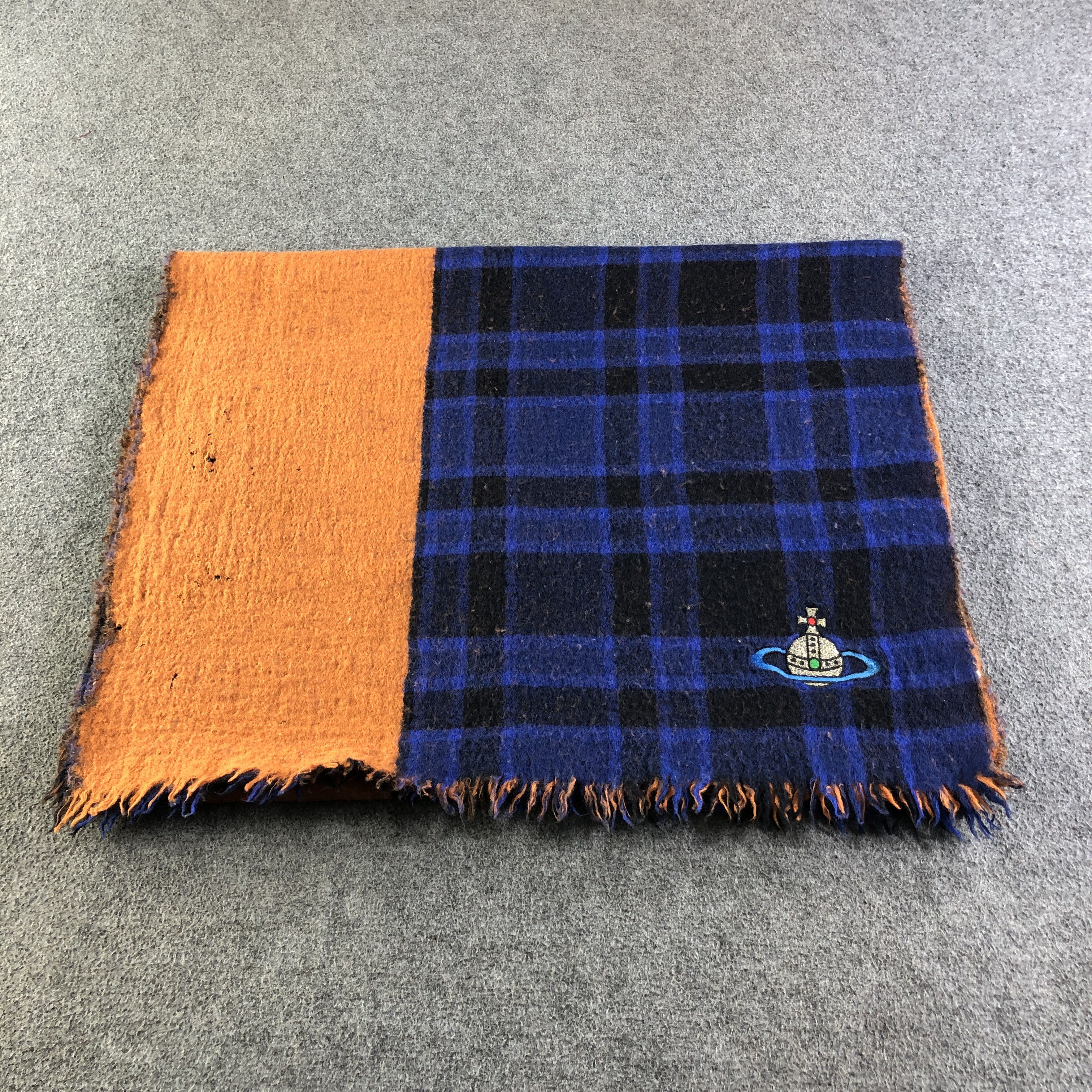 Vivienne Westwood Vivienne Westwood Tartan Big Size Wool Scarf Muffler V2697 Size ONE SIZE - 3 Thumbnail