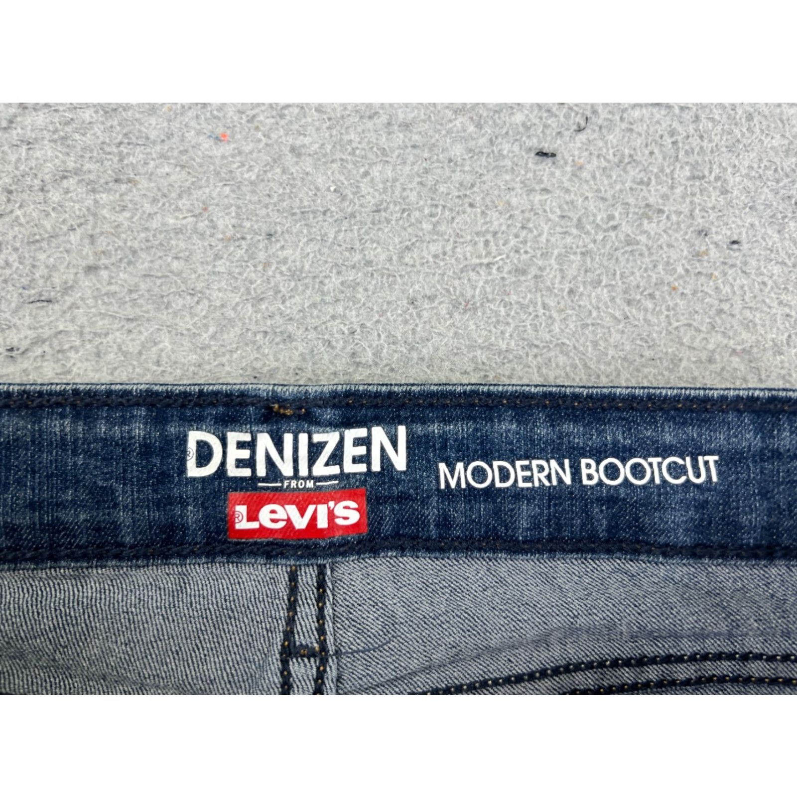 Levi's Levis Shorts Womens 4 Blue Cutoff Denim Jeans Cotton Blend Denizen 26x14 5-Pocket Style Denim Size 27" / US 4 / IT 40 - 7 Thumbnail
