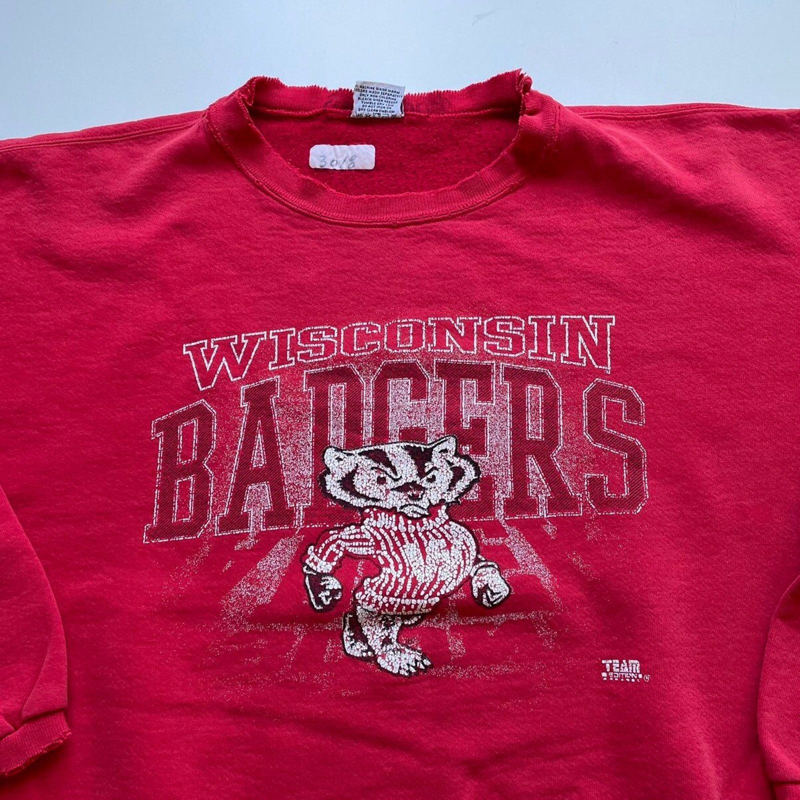 NCAA Vintage 90s University Of Wisconsin Badgers NCAA Crewneck XL Size US XL / EU 56 / 4 - 2 Thumbnail