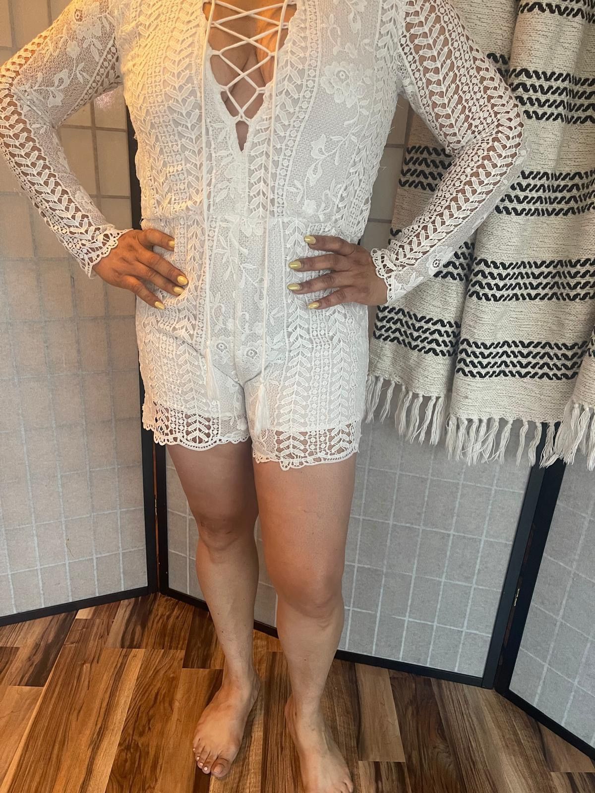 Designer Laced short romper Size M / US 6-8 / IT 42-44 - 1 Thumbnail