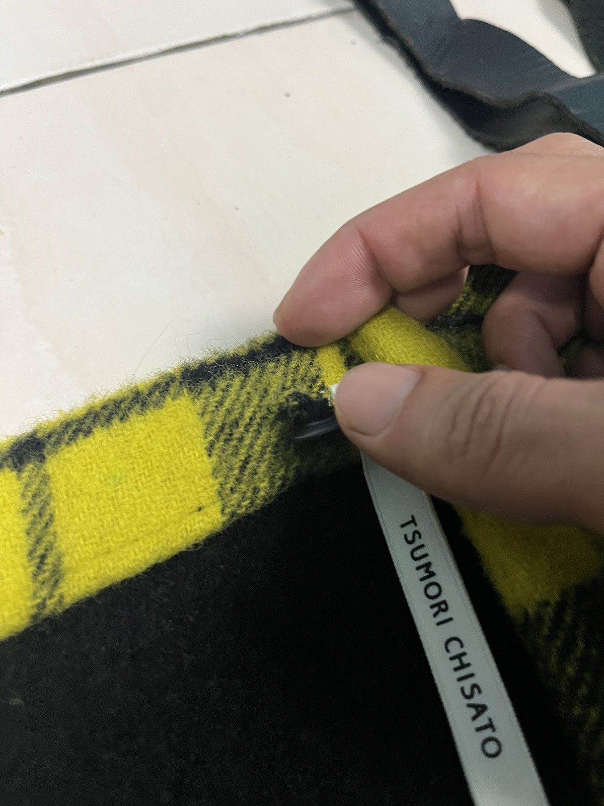 Issey Miyake Tsumori Chisato Tartan Wool Wrap Skirt Leather Suspender Size 30" / US 8 / IT 44 - 17 Thumbnail