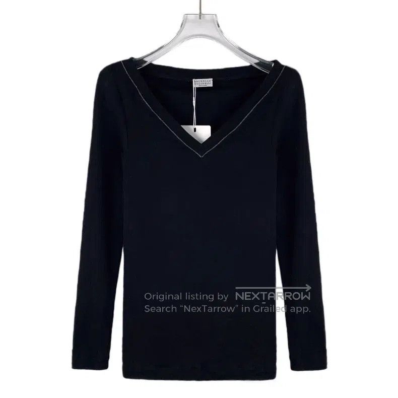 Brunello Cucinelli Brunello Cucinelli Black sequin cotton V-neck long-sleeve Size XS / US 0-2 / IT 36-38 - 1 Thumbnail
