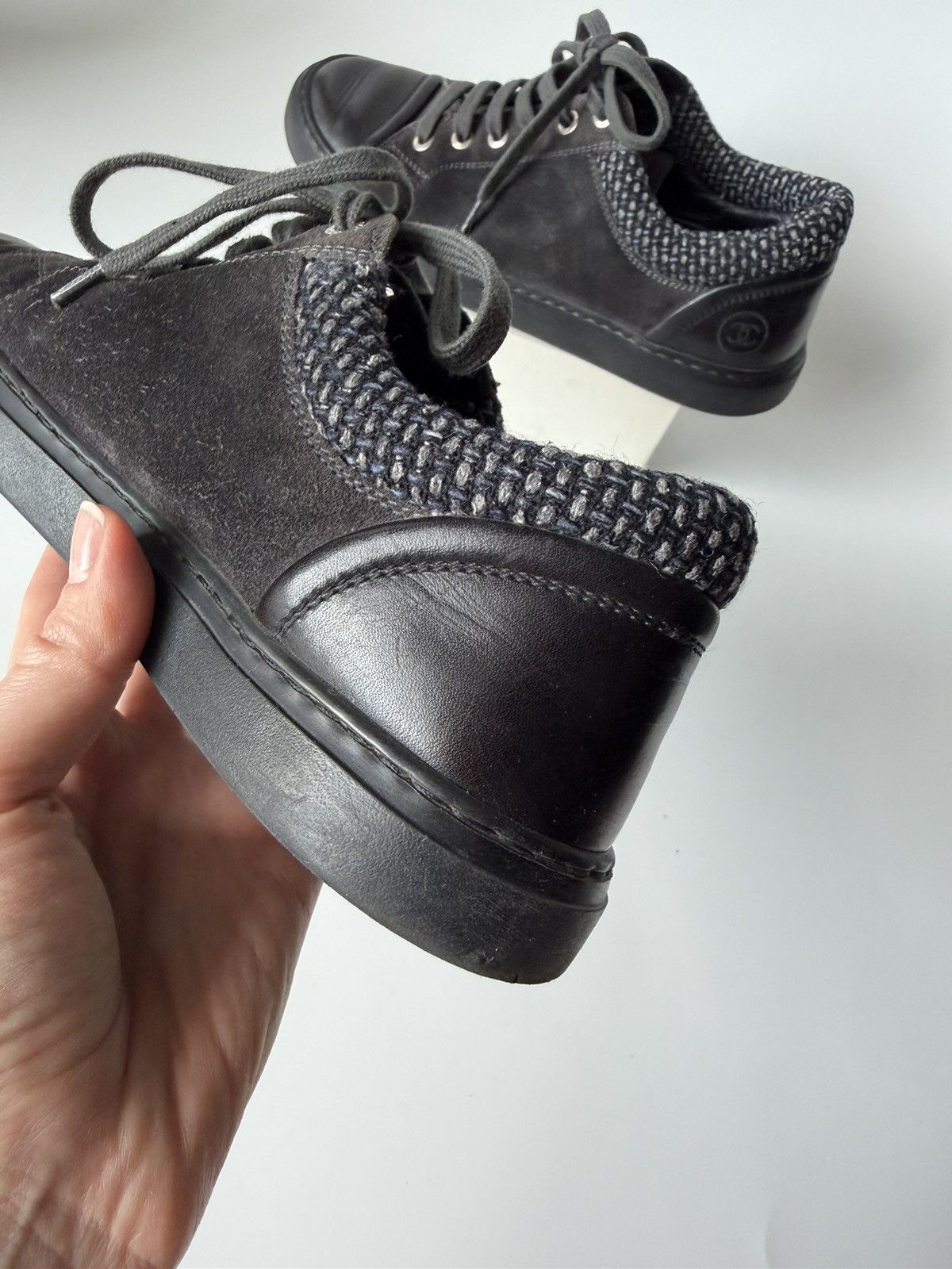 Chanel CHANEL Gray Black Suede Tweed Low Top Lace Up Sneaker Shoes Size US 7 / IT 37 - 17 Thumbnail