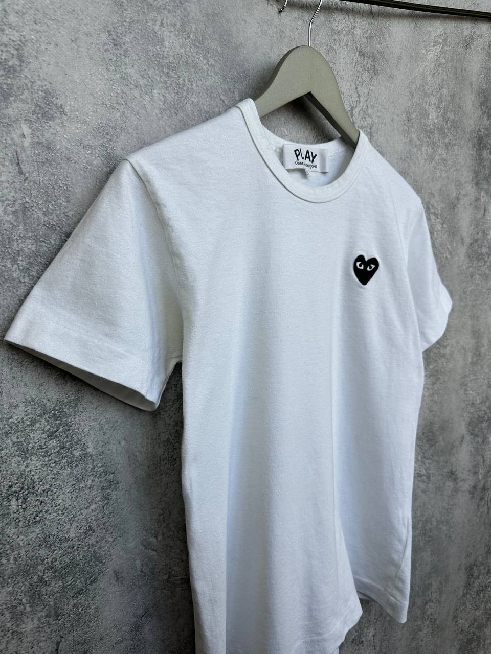 Comme des Garcons PLAY Comme des Garcons PLAY Heart Black Logo T-Shirt White Crew Size S / US 4 / IT 40 - 3 Thumbnail