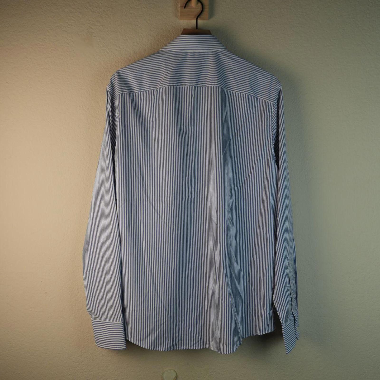 UNTUCKit UNTUCKit Shirt Men's XL Blue Striped Size US XL / EU 56 / 4 - 5 Thumbnail