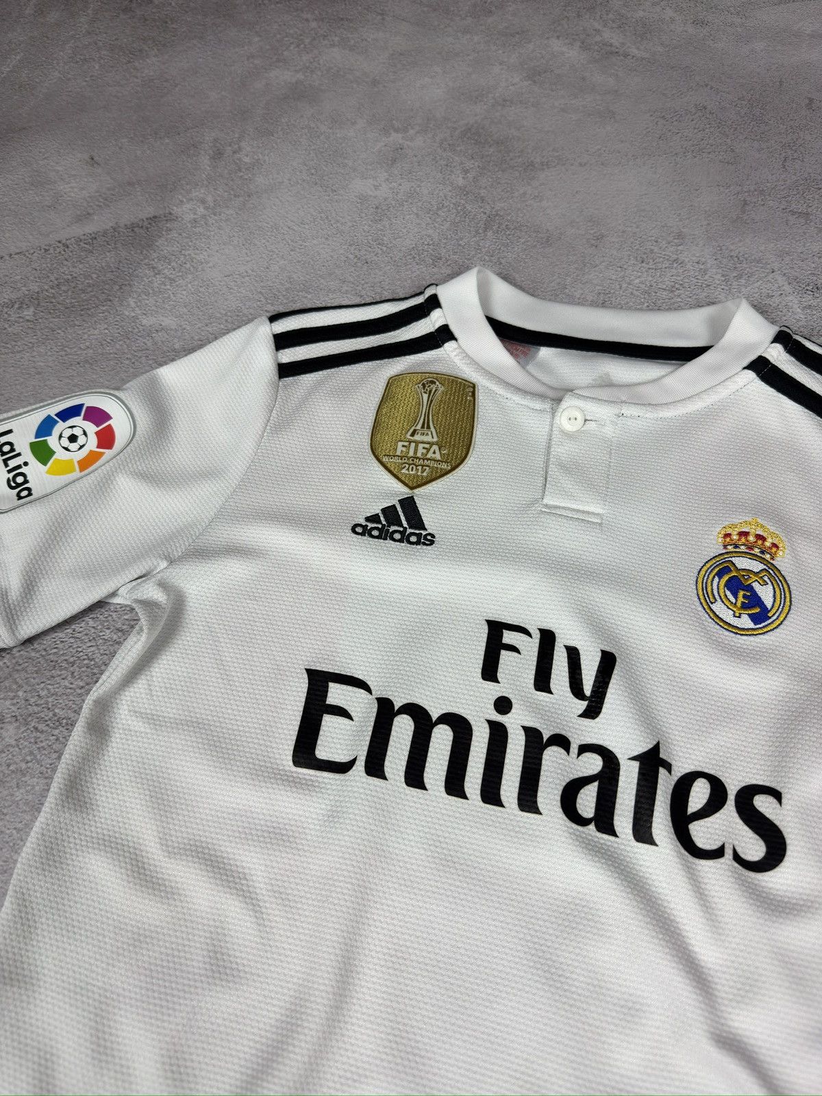 Adidas Real Madrid Sergio Ramos Kids Jersey 18/19 Size US XXS / EU 40 - 2 Thumbnail