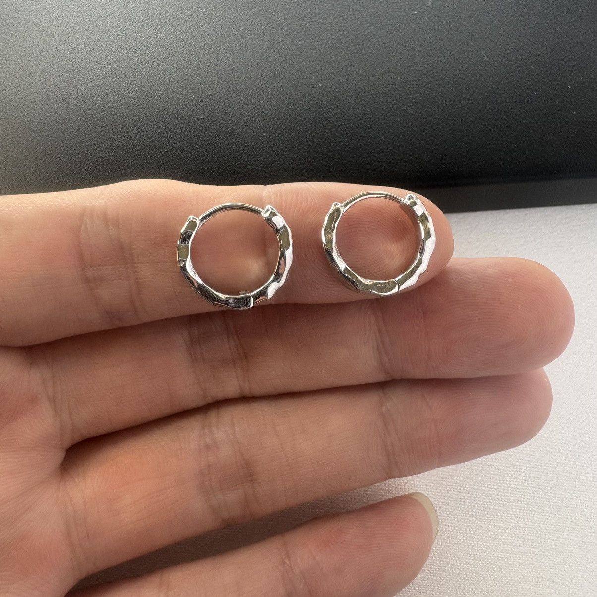Other Green Ripple Small Hoop Earrings for Men Women Unisex Style Size ONE SIZE - 6 Thumbnail